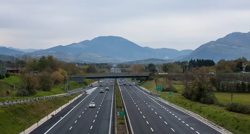 Un tratto dell'Autostrada del Sole, la direttrice che collega Nord e Sud Italia verso l'Umbria